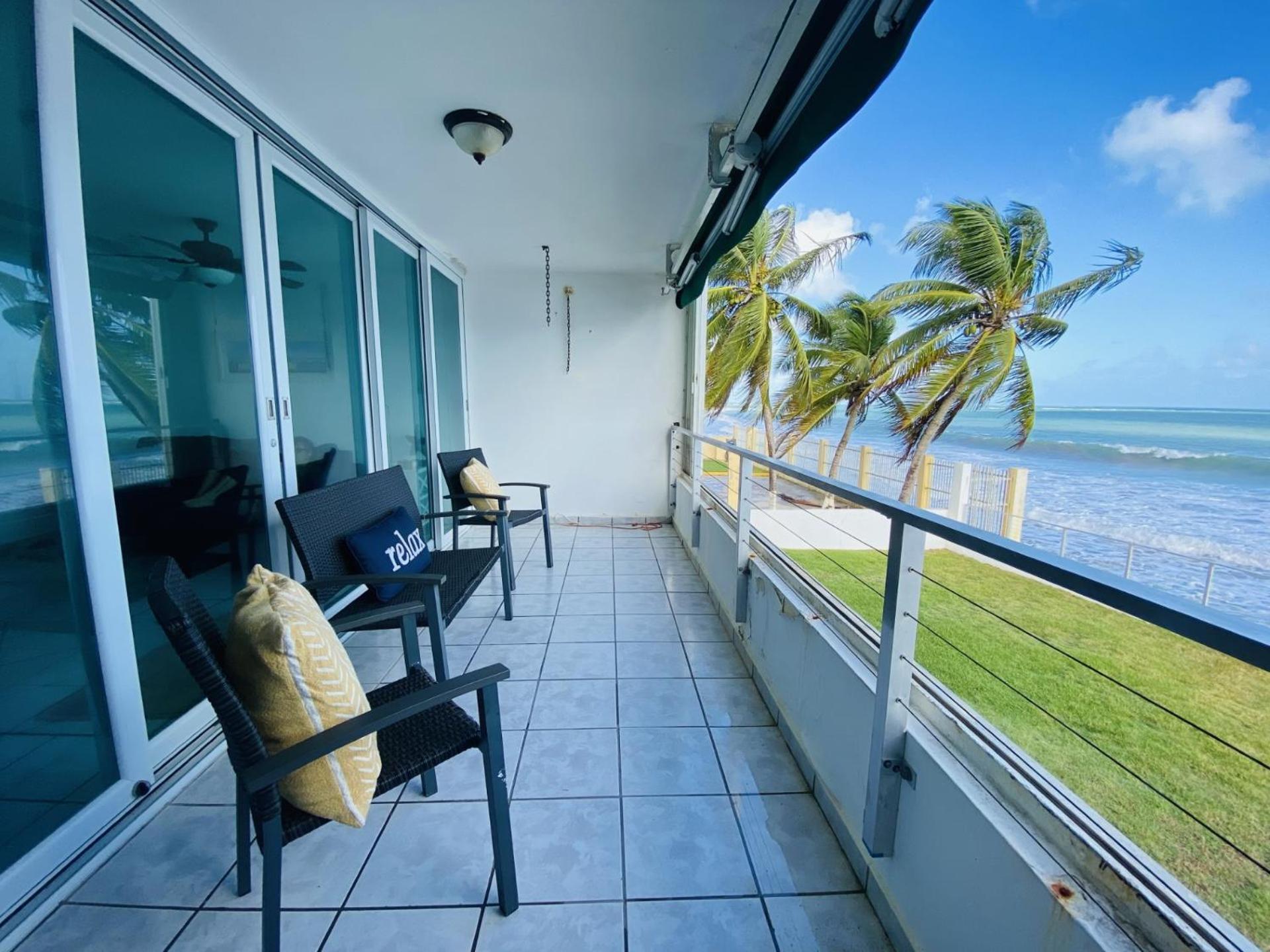 Oceanfront Condo In Luquillo Exteriör bild